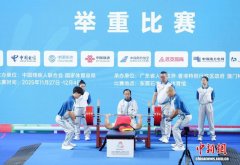 齐勇凯获得残特奥会男子举重59公斤级双金